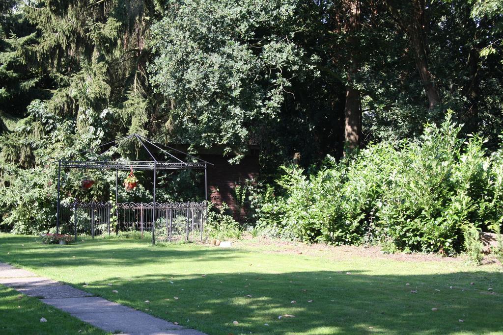 Biedermeier Born Rom bilde