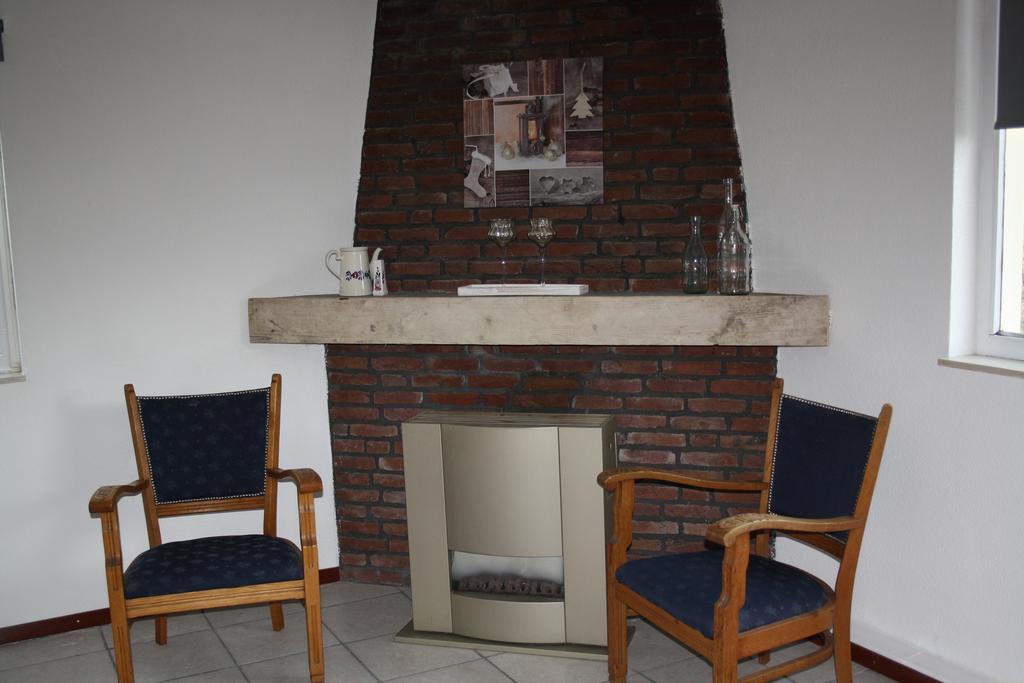 Biedermeier Born Rom bilde