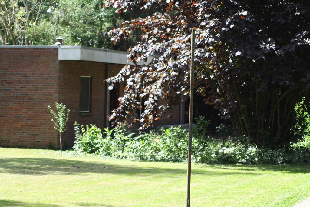 Biedermeier Born Rom bilde